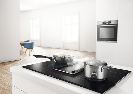 Zwei perfekte Technologien in einem Gerät: das Bosch Kochfeld mit integriertem Dunstabzug. Zwei perfekte Technologien in einem Gerät: das Bosch Kochfeld mit integriertem Dunstabzug.